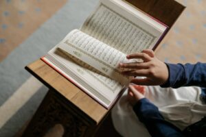 Sibukkan Kalbumu Dengan Al-Qur&#8217;an!